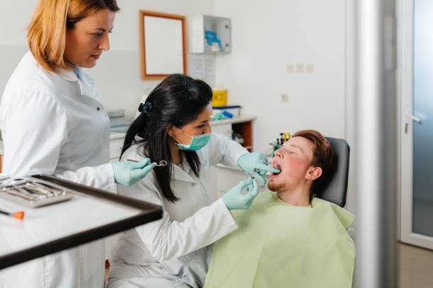 Best Broken or Cracked Tooth Emergency Dentist in Red Corral, CA